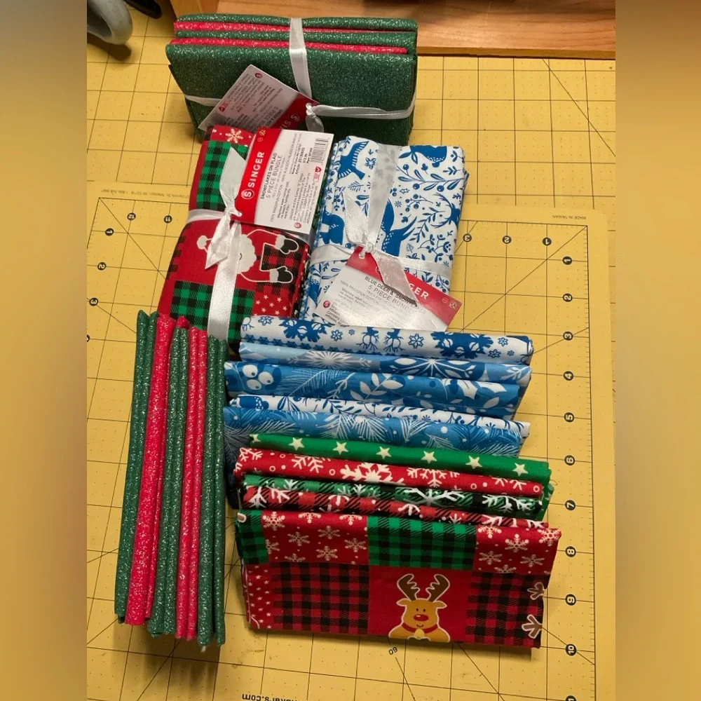 30 Pieces Christmas Cotton Fabric Bundles 18 x 22 Inch Quilting Fabric Sewing - Picture 1 of 4